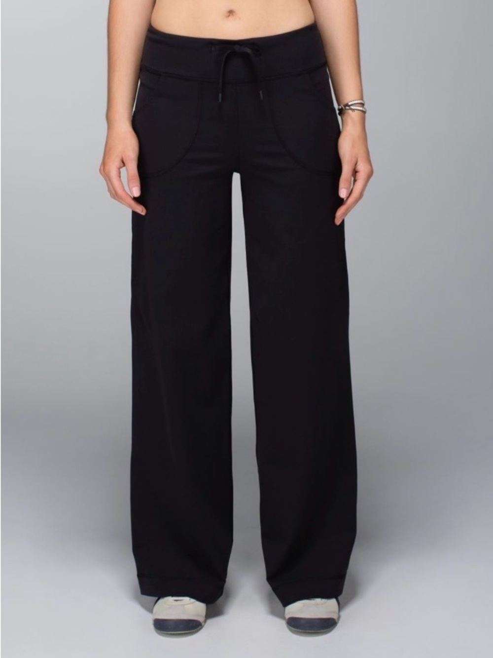 Lululemon Still Pant Black Wide Leg Drawstring Yoga Travel Pants Size 12 NWT